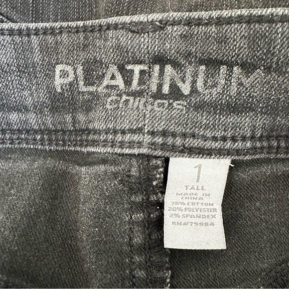Chico’s Platinum Black Denim Jeans, size 1 Tall - Picture 8 of 13